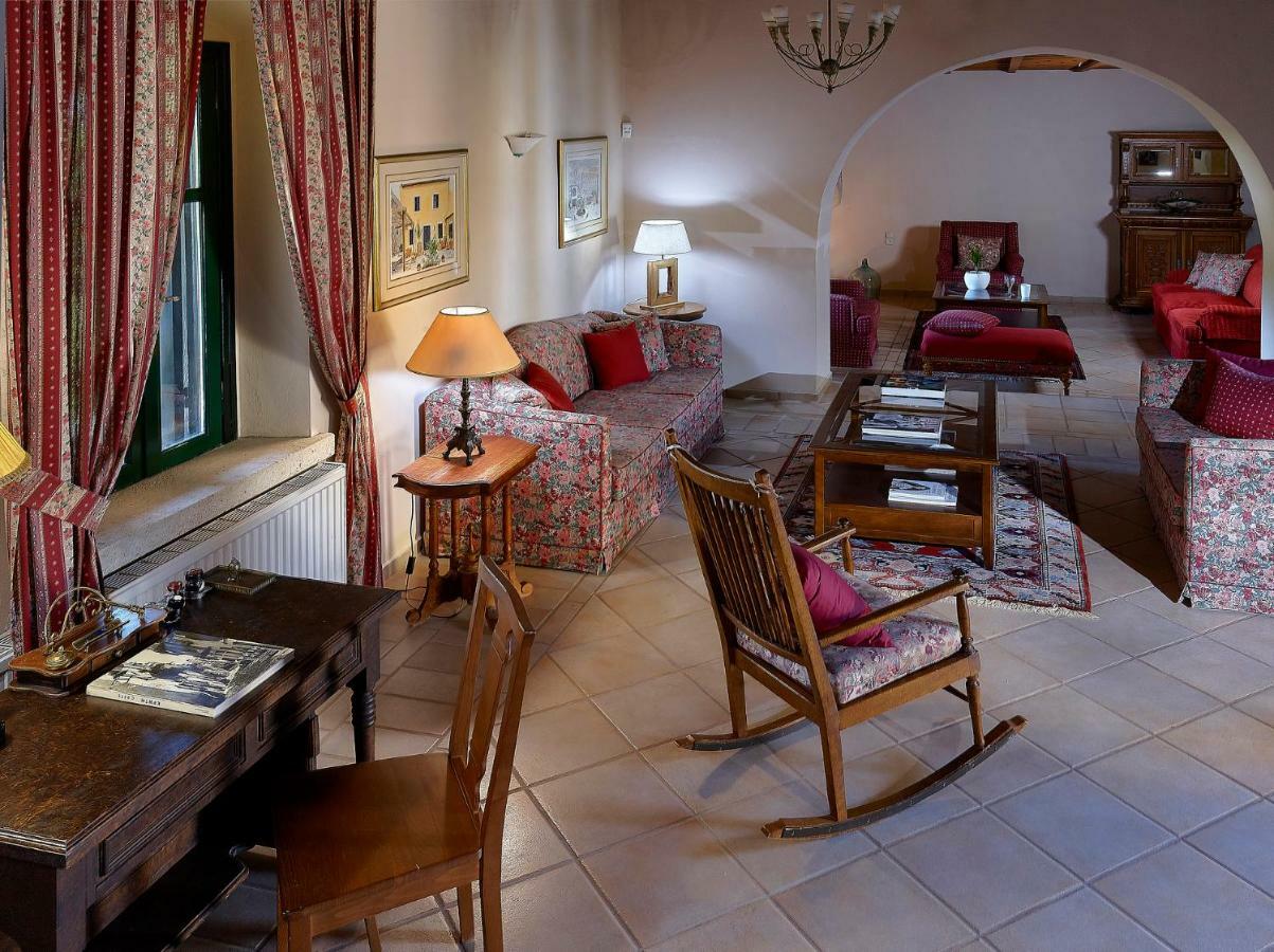 Castello Villa Daphnes - Private Pool & Whirlpool Dhafnes 外观 照片